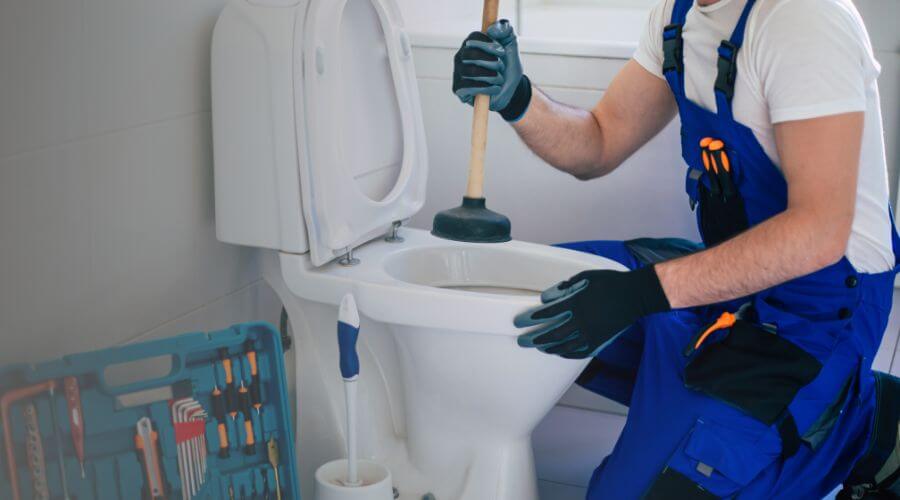 Professional clogged toilet repair in Springfield, MO